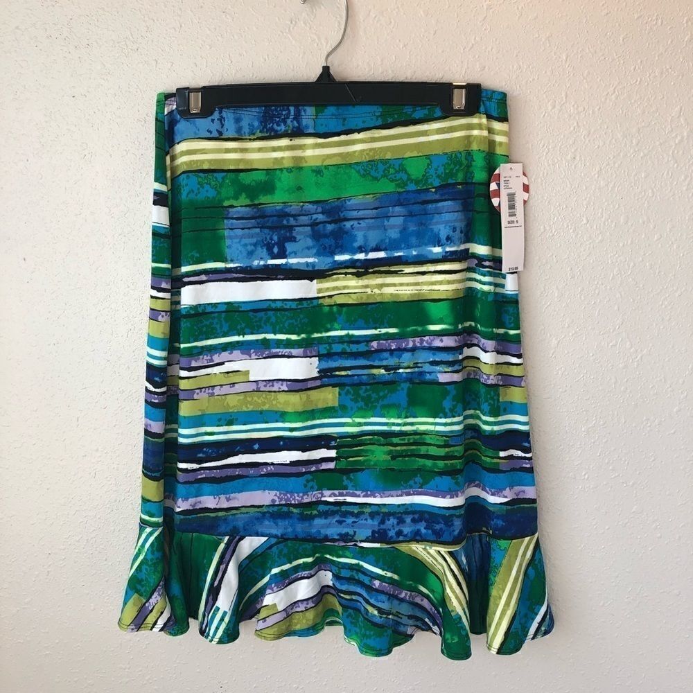 NWT Passports Skirt Size S